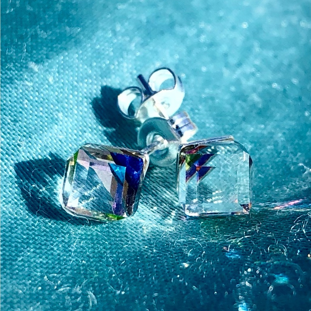 NEW 925 Sterling Silver Iridescent Cube Crystal Gem🧊